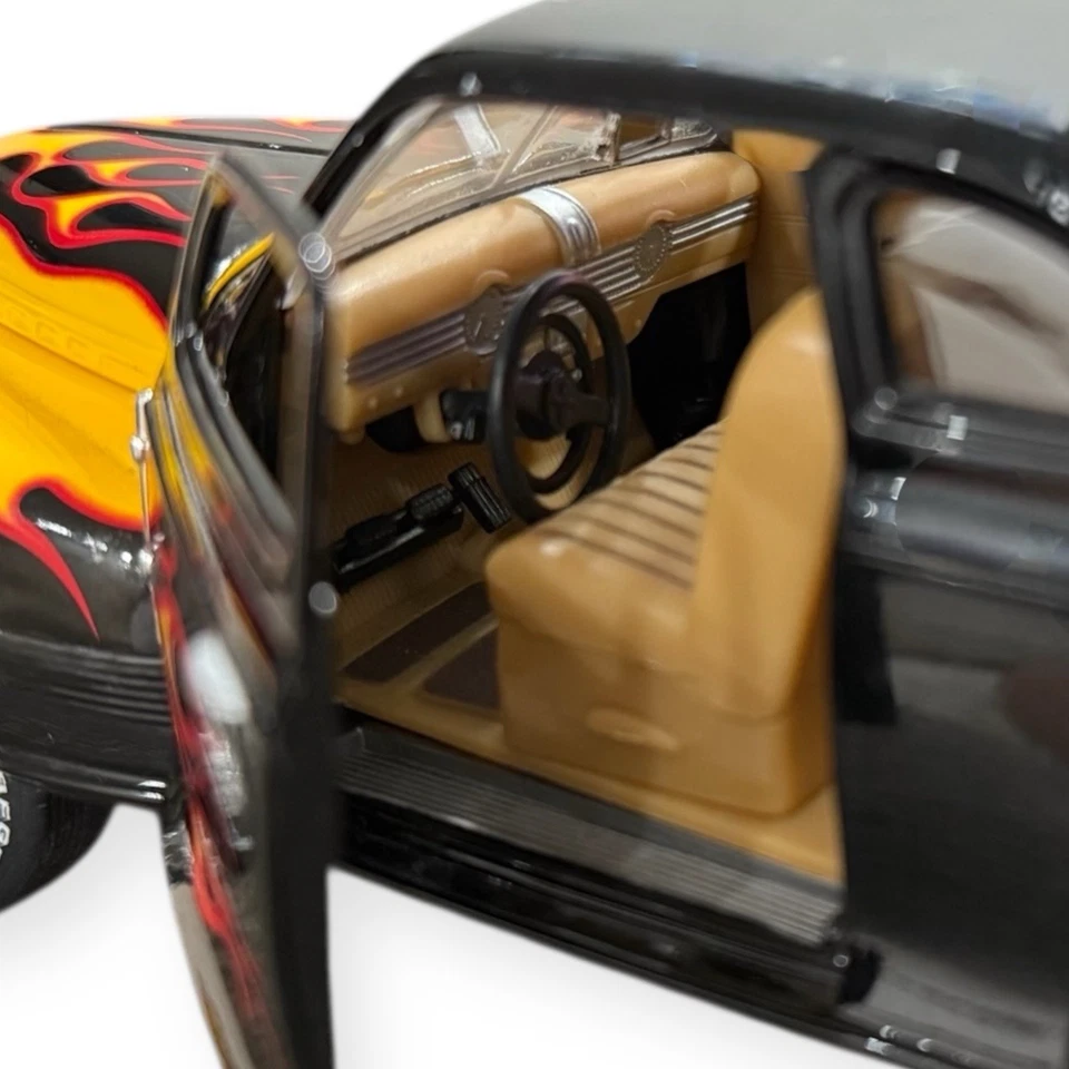 1941 Chevrolet Hot Rod TESTORS 1/43 Scale Diecast Custom Model Car - Image 2 of 4