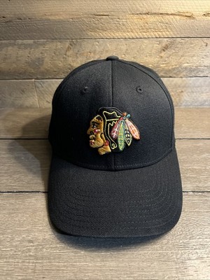 Reebok NHL Chicago Blackhawks Face Off  L/XL Fitted Hat Cap Black Red