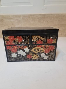 Vintage Japanese Knife Rest Collection (29) in Otagiri Lacquer Box w/ Mirror