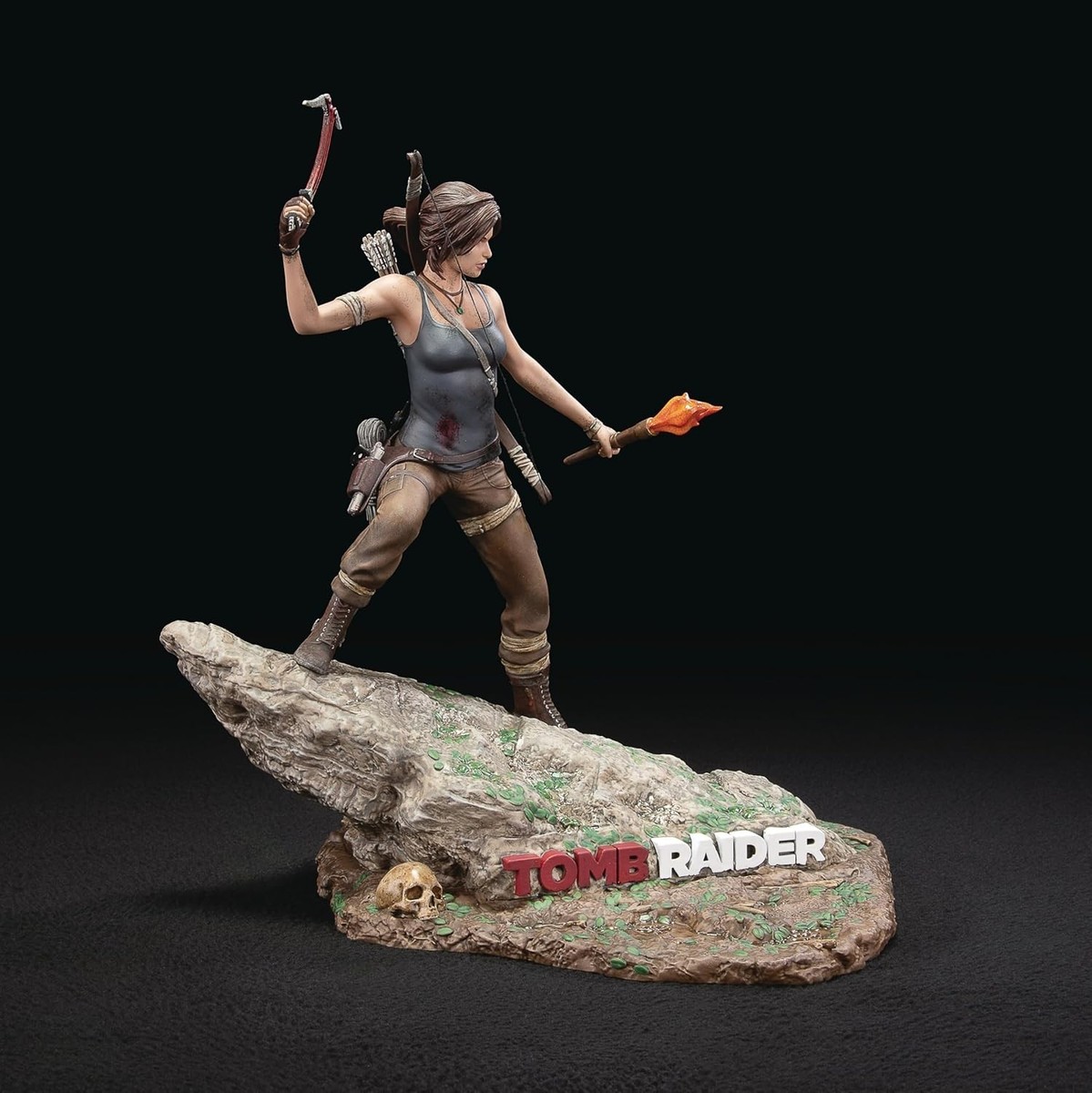 Dark Horse Deluxe Tomb Raider: Lara Croft (Survivor Era) PVC