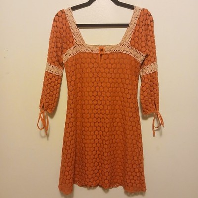 Solitaire by Ravi Khosla Coin Crochet Coral Pink Small