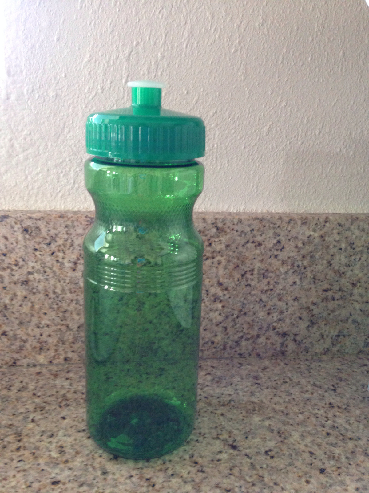 100 Bulk Pack 24 Ounce Green Water Bottles USA Made NEW