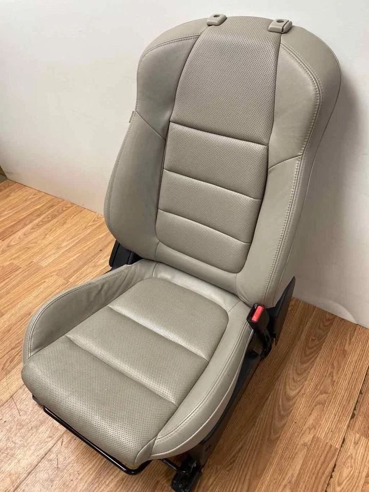 Front RH Passenger Manual Seat Beige Leather Fits 2013 - 2019 MAZDA CX5 - Image 3 of 4