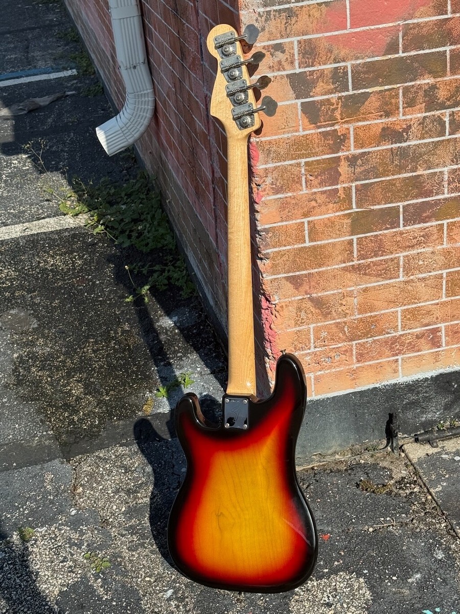 1972 Fender Precision Fretless Bass the newest one extant 1 of a