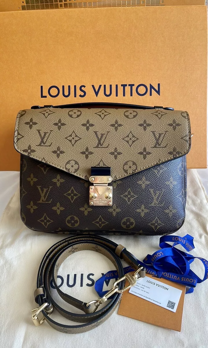 Louis Vuitton Pochette Metis Monogram