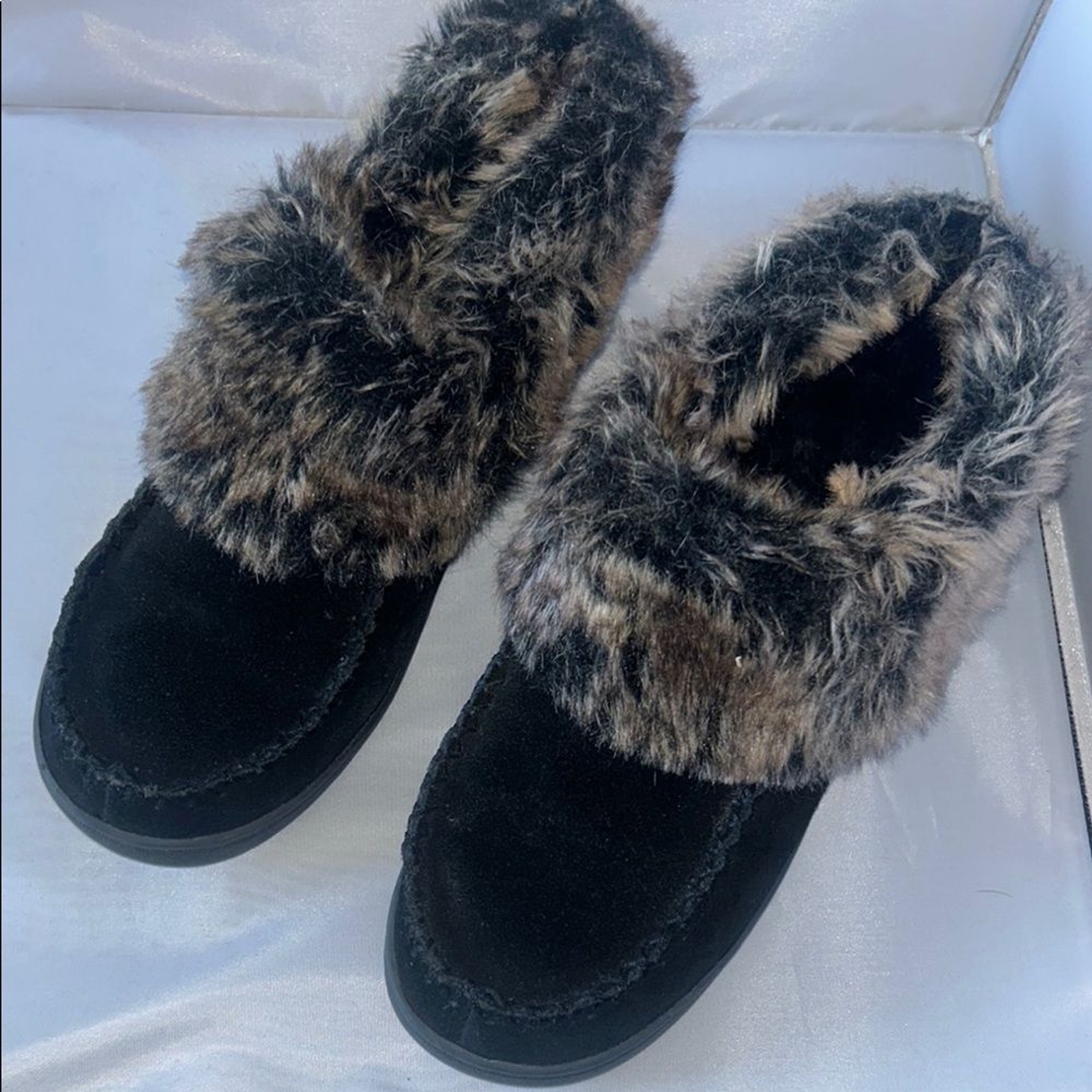 SAOLA Stivali ciabatte mocassini Zealand neri foderati in pelliccia sintetica taglia 9 suola gomma