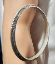 TIM KEE WHITMAN NAVAJO STERLING BANGLE BRACELET
