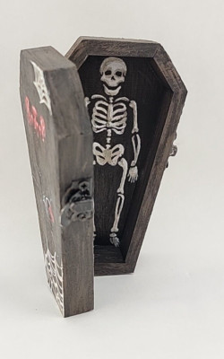 HALLOWEEN Dollhouse Miniature Coffin Skeleton RIP Casket Hand Painted 1:12 Webs