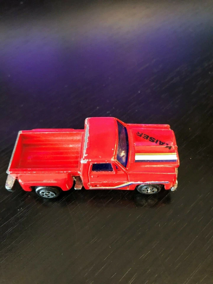 Vehículo diecast de juguete camión rojo Kaiser Hong Kong  Foto 3 de 4