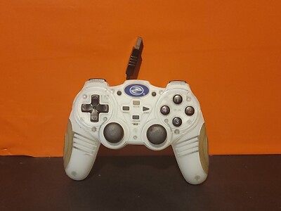 Game Elements Recoil PC Gaming White Retractable USB Wired Controller ~ GGE909