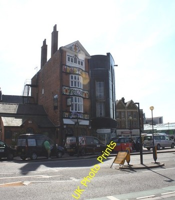 Photo 6x4 The Empress pub, Hull Kingston upon Hull On Alfred Gelder Stree c2016