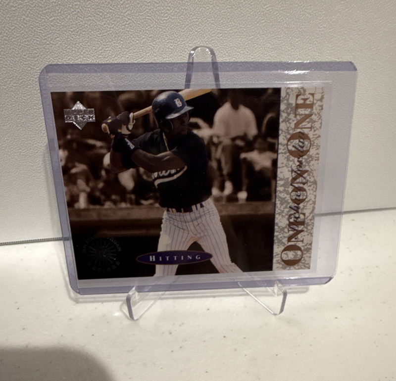 Upper Deck One On One Michael Jordan Chicago White Sox #3 Insert Baseball Card