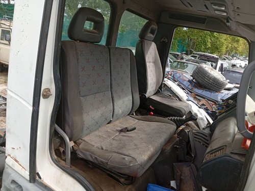 BD30 SIÈGE AVANT DROIT / 2363359 POUR NISSAN ATLEON