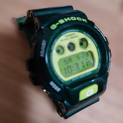 CASIO G-SHOCK DW-6900 Digital Stoppuhr Grün Herrenuhr