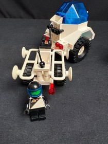 Lego 3 x Classic Space Futuron 6848 6885 6828 including Crater Crawler 80s