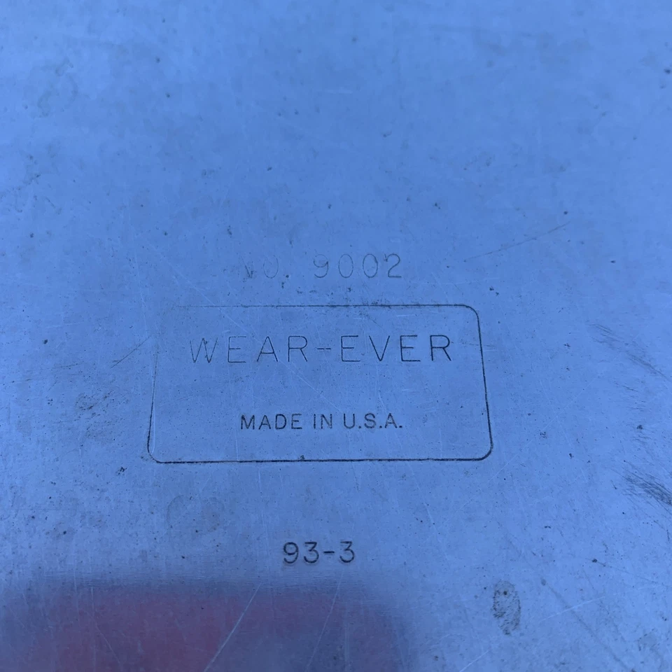 Lincoln Wear-Ever TU9002 Full Size Aluminum Sheet Pans 18"x26" – used  - Image 2 of 3