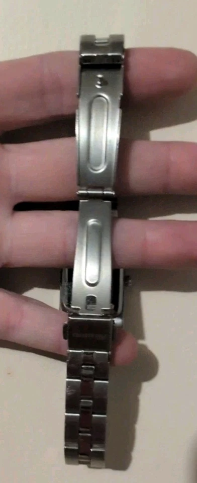 Womens watch Kenneth Cole New York p93-04- KC4324 ,Stainless steel ,WR 50M - Image 4 of 4