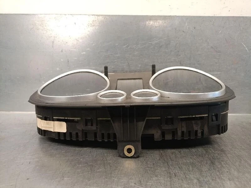 8Z0920900TX tableau de bord compteur pour AUDI A2 (8Z0) 1.4 TDI 2000 5290860 - Photo 2/4