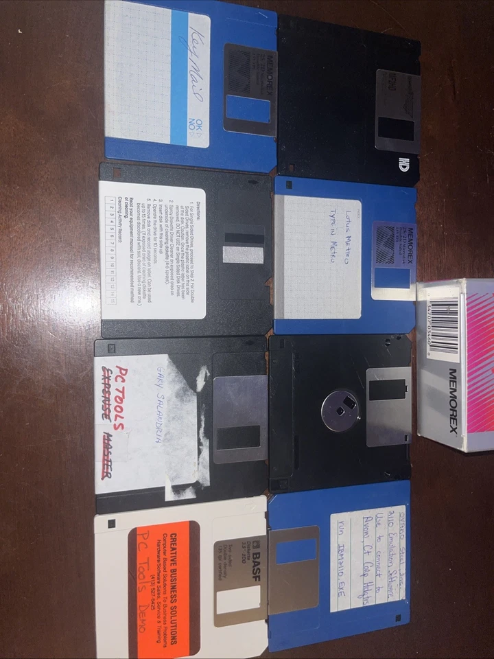 Memorex 2s/2d 3.5" Microdisks 135 TPI/1 MB For Parts Only 8 In Total - Image 3 of 3