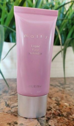 Mally Poreless LIQUID FACE DEFENDER Matte Primer Foundation TAN Tinted 1 oz New! - Picture 1 of 1