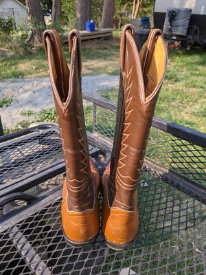 Tony Lama Vintage Western Boots – Style 6243 – Size 10A (Narrow) – USA Made Vintage Tony Lama 6243 Men main image 3