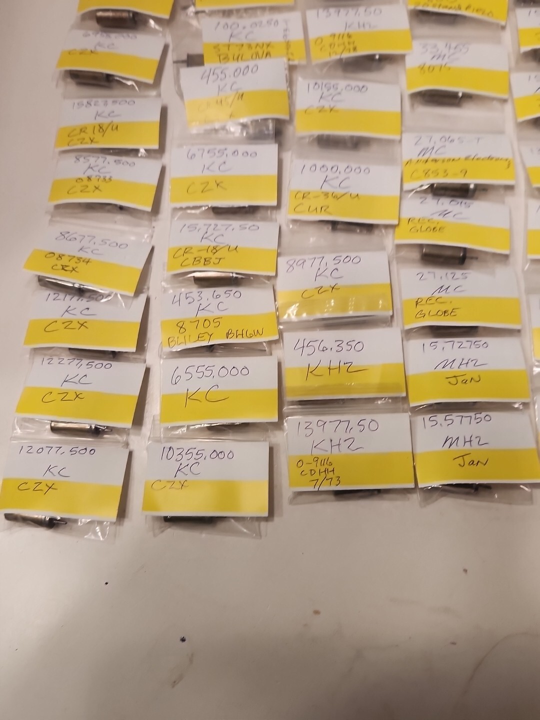 Mixed Lot of 37 Various Vintage Radio Scanner Crystals. Bin 41 eBay