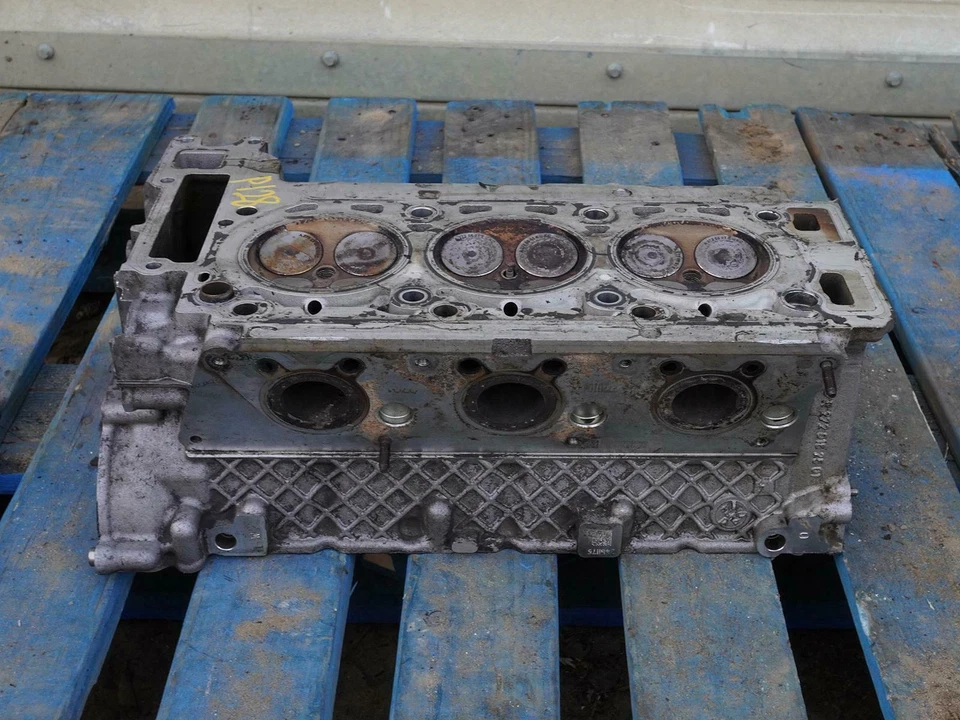 2008 - 2011 Mercedes Benz C Class W204 C300 Engine Motor Cylinder Head Rh Oem Foto 4 de 4