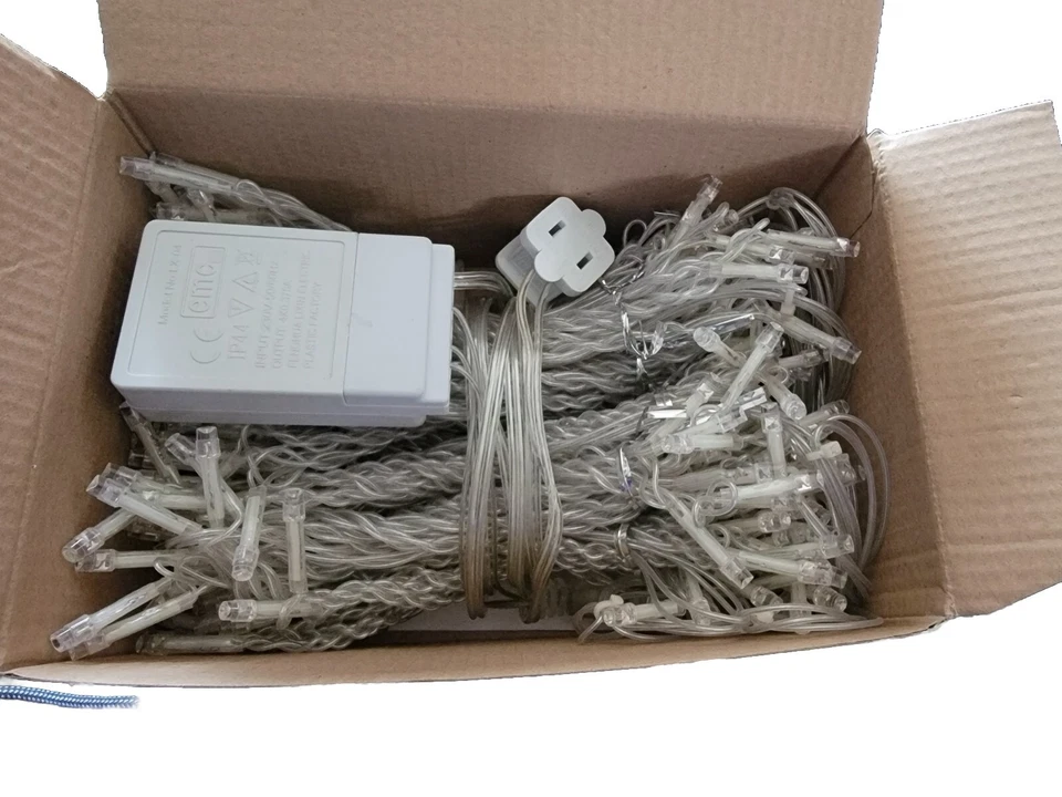 Yuliang 300 LED Curtain Light, 8 Light Modes, White - Image 3 of 3