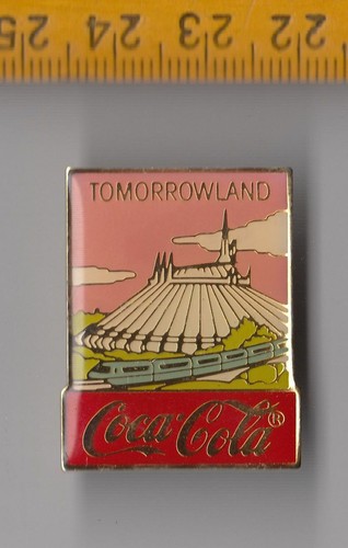 1985 WALT DISNEY 15 year Anniversary pin badge COCA COLA - Picture 43 of 59