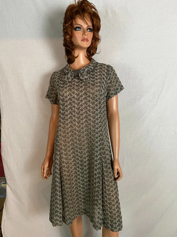 Vestido de día vaina a medida de colección años 50-60 gris blanco texturizado lazo fijo semi transparente L Foto 4 de 4