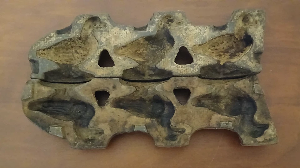 Antiguo Thomas Mills Bros. de la década de 1860 Molde de caramelo de metal de hierro fundido # 263 Three Ducks Foto 2 de 4