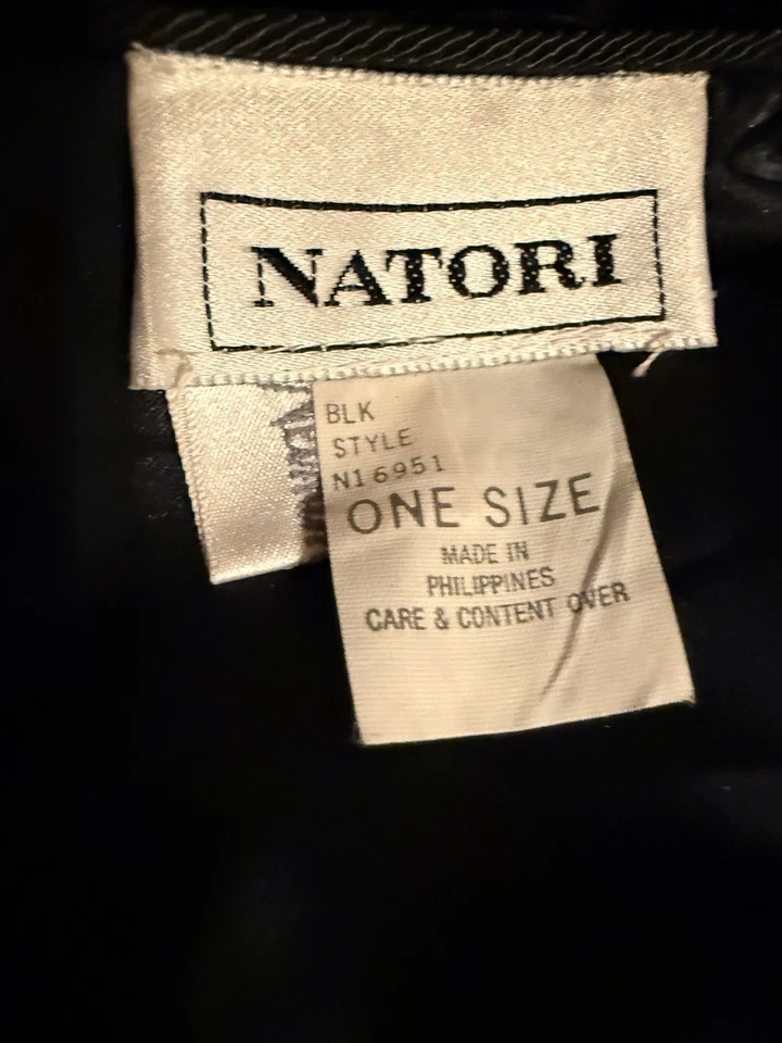 Bata Kimono Natori Neiman Marcus Terciopelo Negro Bordado Talla Única Lujosa Foto 4 de 4