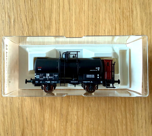 Fleischmann 5736 K H0 Kesselwagen Teer Güterwagen Bremserhaus DR Ep. III HO OVP | Condition: Gebraucht