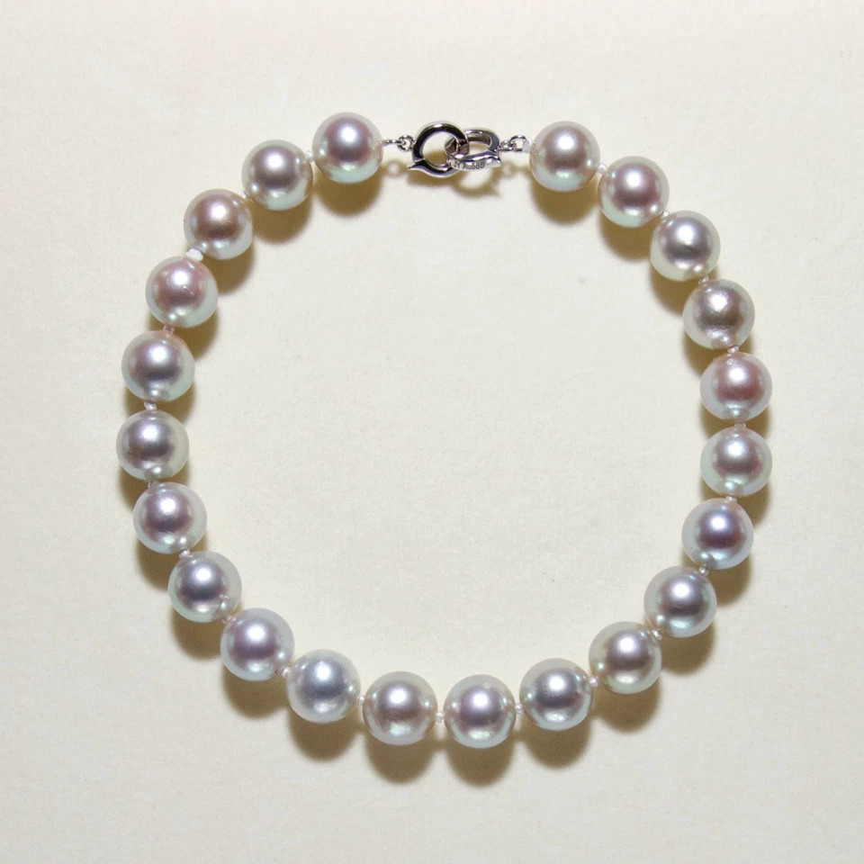 Bracciale tondo con filo di perle giapponesi Akoya 8-8,5 mm chiusura in oro... - Immagine 3 di 4