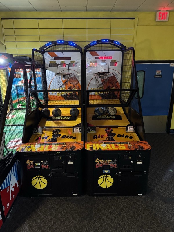 TWO (2) Saint-Fun Street Basketball Shooting Ticket Redemption Arcade Game! NR!