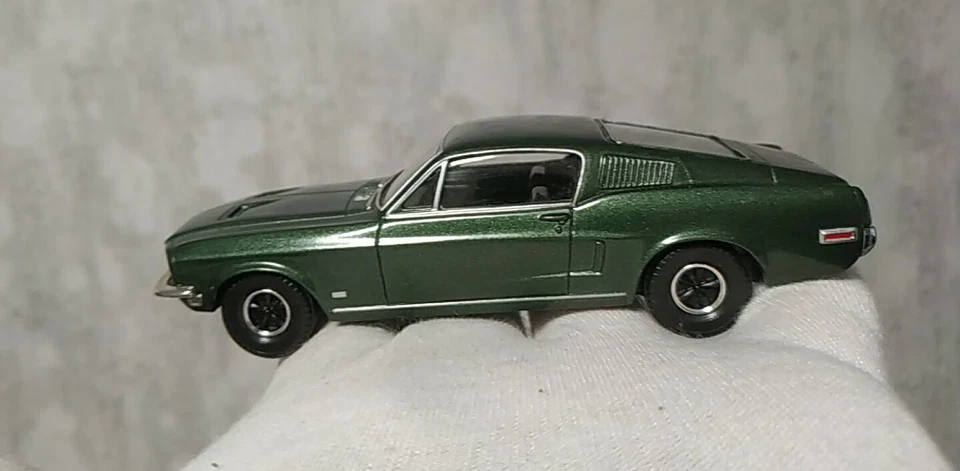 Corgi Bullitt Ford Mustang. Ford Mustang GT350 - Collectable Corgi Retro - Image 3 of 4