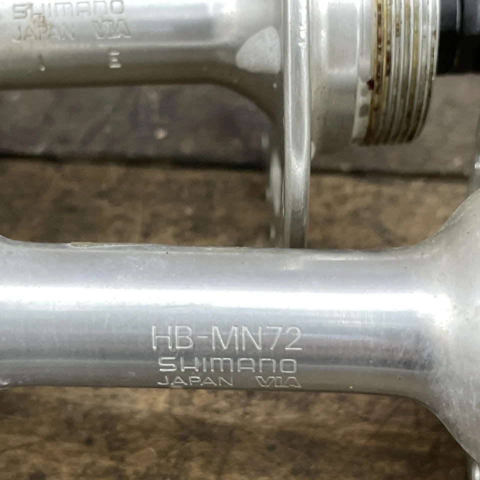 De colección Shimano Deerhead Bujes HB-MN72 Par Sellado 36h Japón Atornillable Años 80 MTB BMX Foto 3 de 4