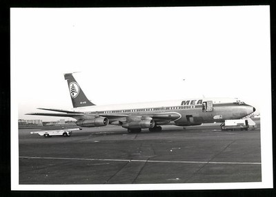 Fotografie Flugzeug Boeing 707, Passagierflugzeug der MEA, Kennung OD-AFR 