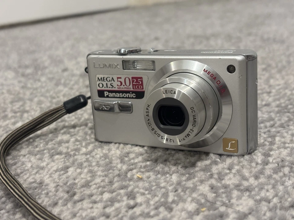 Panasonic Lumix DMC-FX7, photo 2 of 5