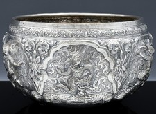 LARGE ANTIQUE BURMESE THAI THABEIK BUDDHA DEITY FIGURAL REPOUSSE SILVER BOWL