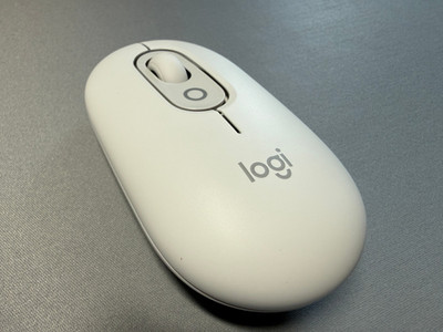 Logitech Pop Mouse mobile Maus mit Bluetooth in weiß incl. Transporttasche