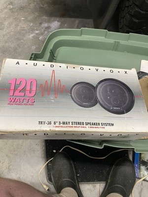 Audiovox TRY-36 6  3-way Speaker System NOS Box Has Wear