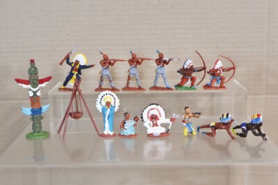 BRITAINS DETAIL SWOPPETS TIMPO 14 x AMERICAN WILD WEST NATIVE INDIANS 8ol