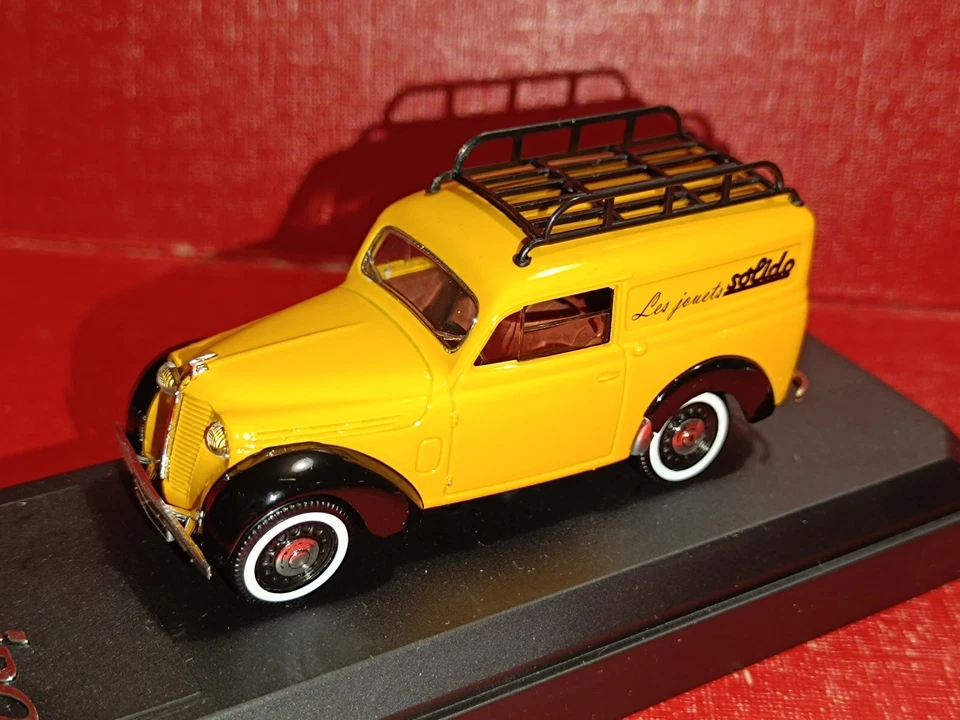 RENAULT JUVAQUATRE CLUB SOLIDO 1/43 SOLIDO - Photo 2/2