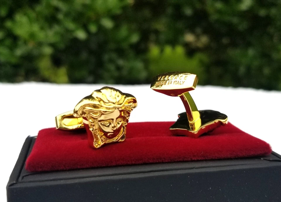 Conjunto de abotoaduras masculinas de luxo Versace cor dourada aço inoxidável - Frete grátis - Imagem 2 de 4