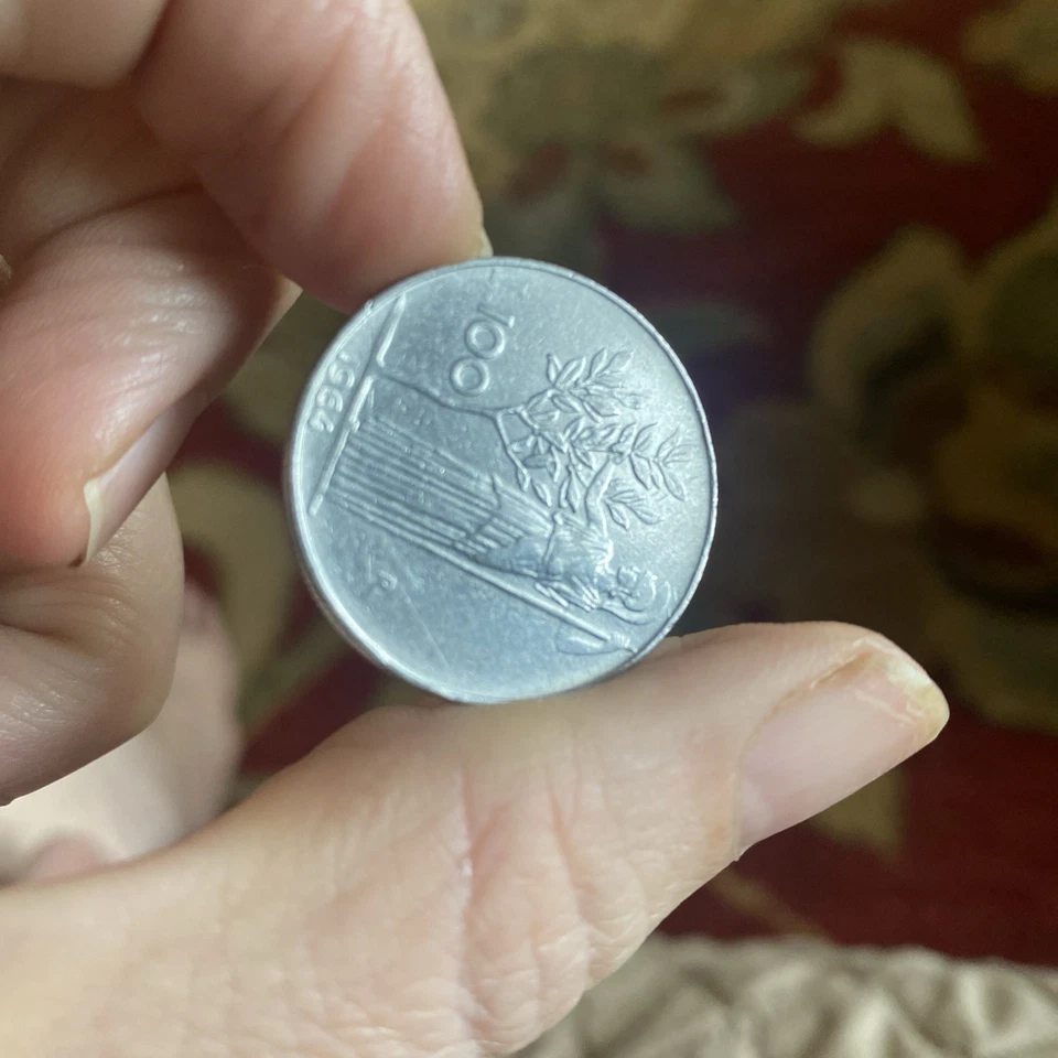 Moeda italiana 1964 L100 R Itália lira repvbblica italiana AU estado 66 - Imagem 3 de 4