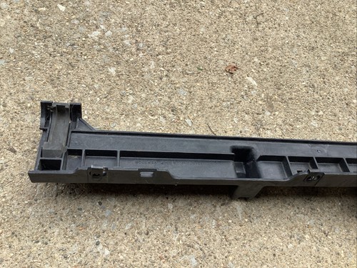 Brand New 88-93 Pontiac Grand Prix 90-93 Chevy Lumina Radiator Upper Mount Panel - Picture 11 of 18