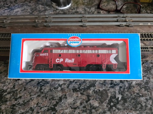 Locomotora de tren diésel Modelo Power 6736 HO CP Rail Canadian Pacific F3 #6602 | Condition: Used