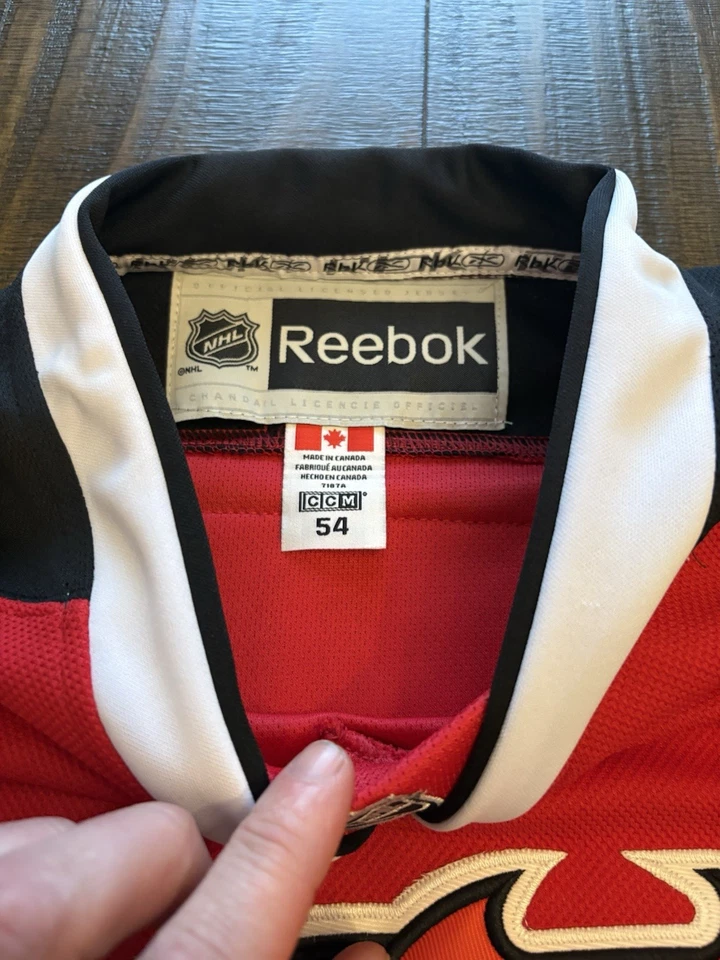 CAMISETA REEBOK CCM MARTIN BRODEUR NUEVA JERSEY DEVILS #30 PARA HOMBRE ROJA 54 NHL Foto 3 de 4