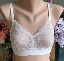 Spanx Size S/P White Sheer Lace Spotlight On Lace Wirefree Bralette NWOT